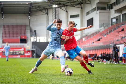 AFC Eskilstunas Ismet Lushaku och Helsingborgs Bödvar