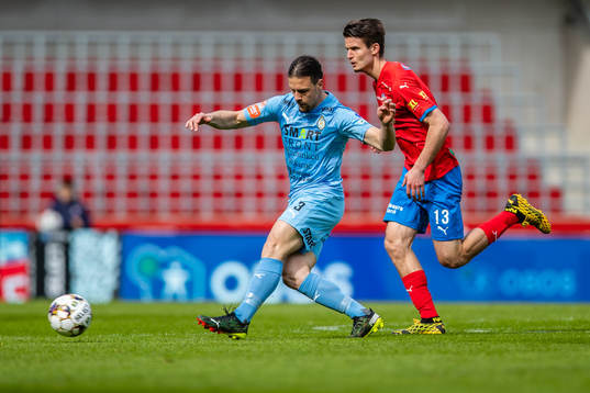 AFC Eskilstunas Abdelkarim Mammar Chaouche och Helsingborgs
