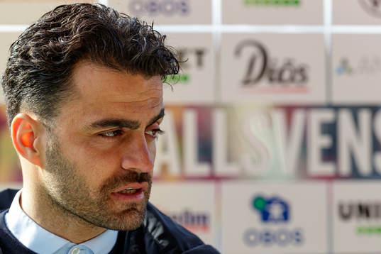 Östersunds tränare Amir Azrafshan
