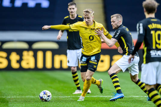 s Sebastian Larsson