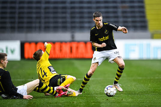 s Mikael Lustig och Elfsborgs Rasmus Alm