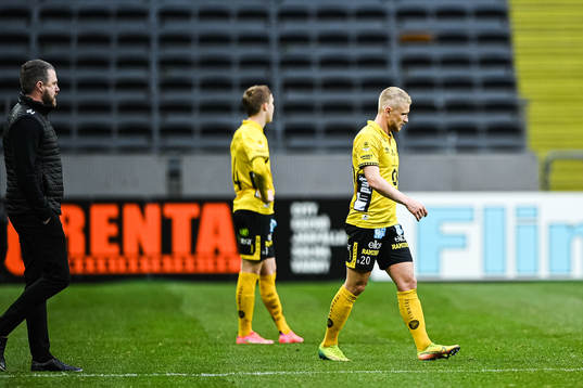 Elfsborgs manager Jimmy Thelin och Simon Strand deppar