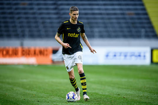 s Mikael Lustig