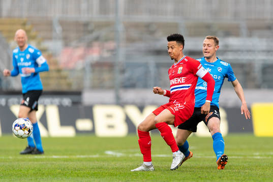 IFK Göteborgs Tobias Sana och Halmstads Joel Allansson