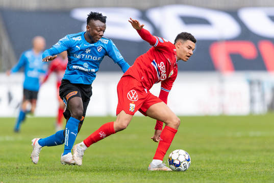 Halmstads Thomas Boakye och IFK Göteborgs Alexander Jallow