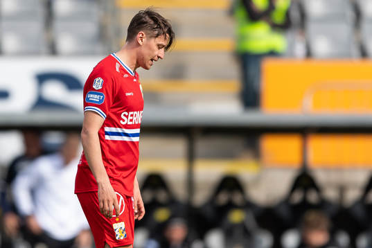 IFK Göteborgs Simon Thern deppar