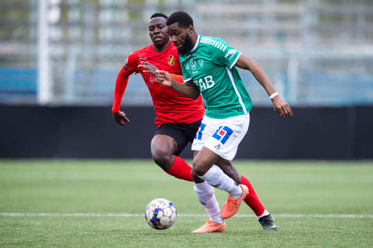 uVasalunds Anthony Wambani och Brages Moses Makasi nder
