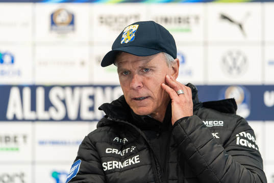 IFK Göteborgs tränare Roland Nilsson på presskonferensen