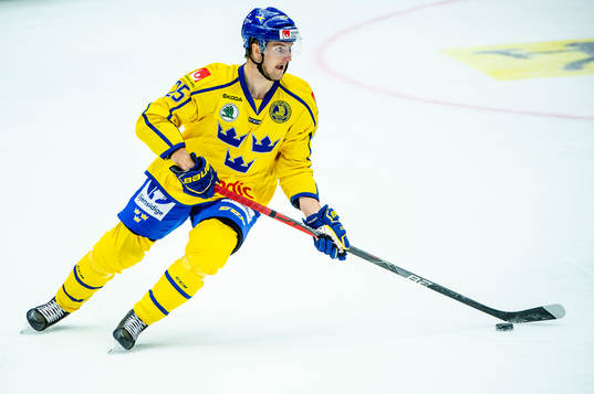 Philip Holm of Sweden