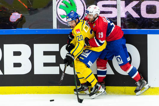 Lawrence Pilut of Sweden and Eirik Salsten of Norway