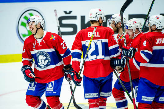 Martin Rönnild of Norway celebrates 2-5