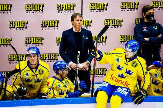 Head coach Johan Garpenlöv of Sweden