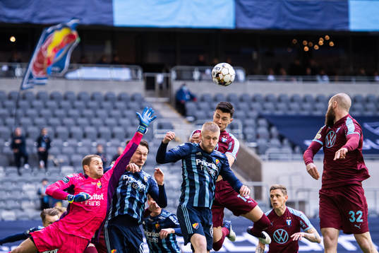 Djurgårdens målvakt Aleksandr Vasyutin och Kalle Holmberg