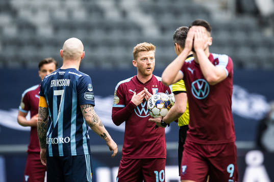 Malmö FFs Anders Christiansen reagerar
