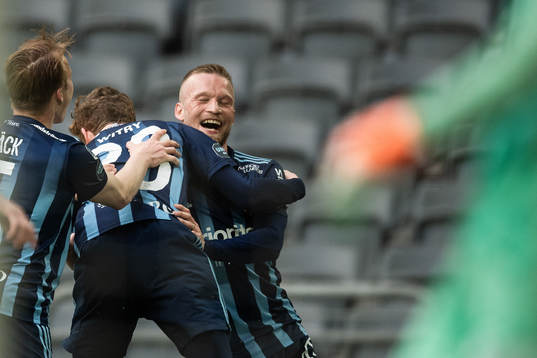 Djurgårdens Nicklas Bärkroth jublar