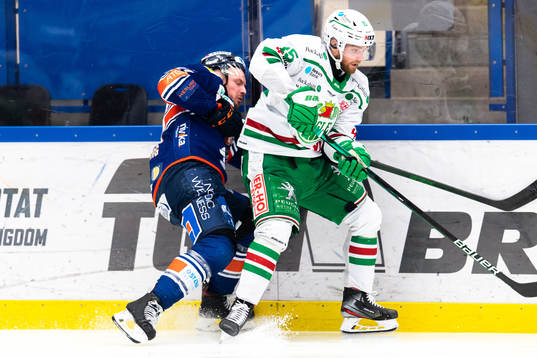 Växjös Martin Lundberg och Rögles Simon Ryfors