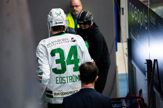 Rögles Adam Edström lämnar