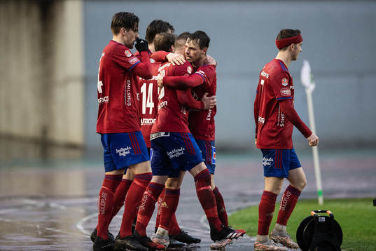 Östers spelare jublar