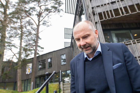 IFK Göteborgs klubbdirektör Håkan Mild blir intervjuad