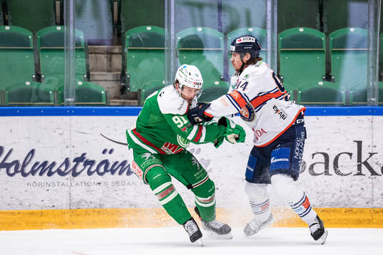Rögles Adam Tambellini och Växjös Joel Persson