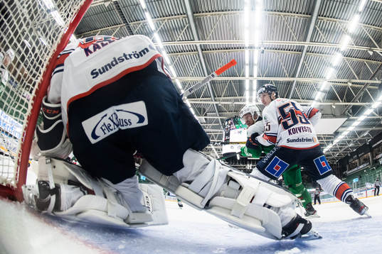 Rögles Leon Bristedt och Växjös Miika Koivisto