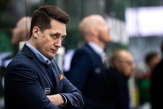 Växjös tränare Sam Hallam