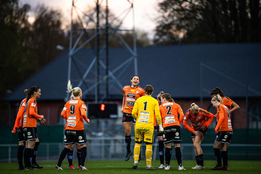 Kristianstads Elin Sjöström med lagkamrater