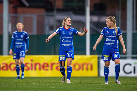 Vittsjös Mie Leth Jans och Nellie Persson deppar