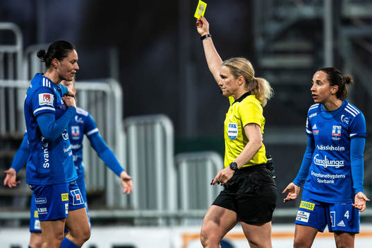 Vittsjös Emily Gielnik, Briana Campos och domare Sara