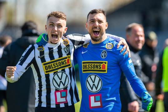 Bläddra bland fler bilder av Fotboll, Superettan, Landskrona - AFC Eskilstuna