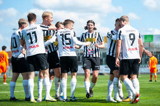 Landskronas spelare jublar