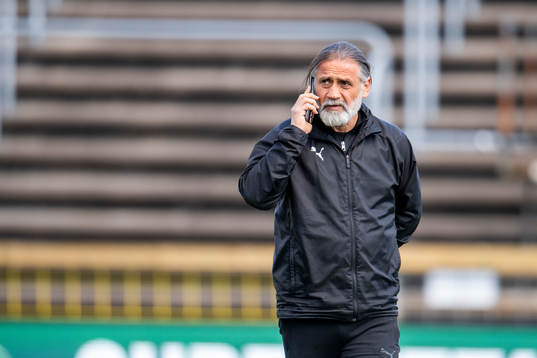 AFC Eskilstunas tränare Özcan Melkemichel