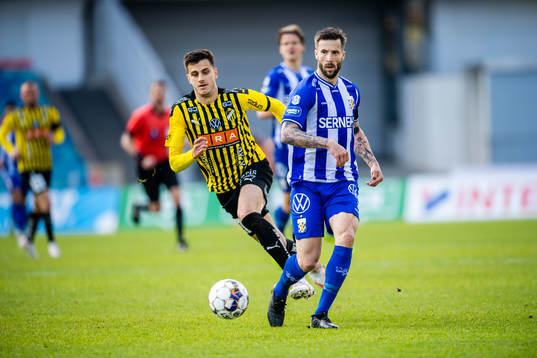 Häckens Alexander Jeremejeff  och IFK Göteborgs Mattias