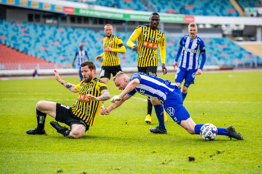Häckens Joona Toivio och IFK Göteborgs Kolbeinn