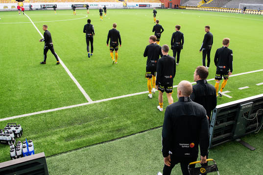 Elfsborgs spelare kommer in på planen