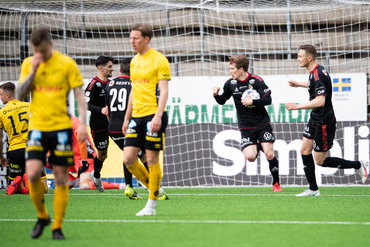 Kalmars Oliver Berg jublar