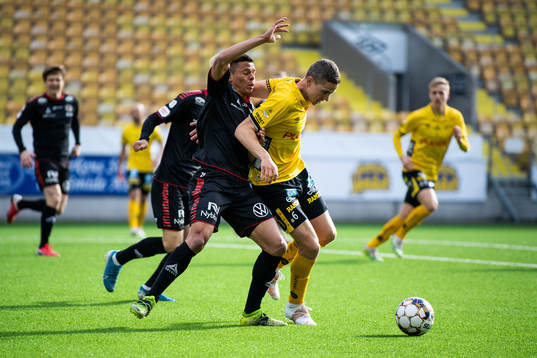 Kalmars Romario Pereira Sipiao och Elfsborgs André Rømer