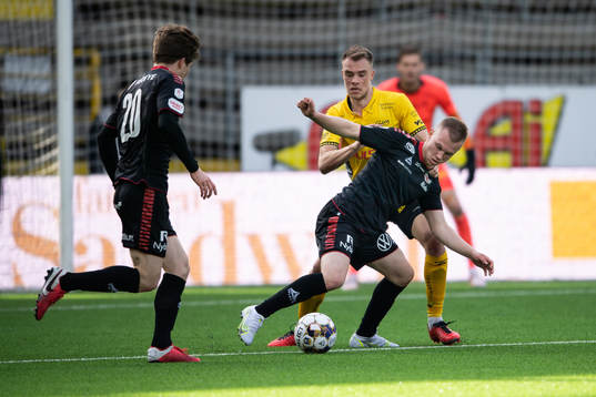 Kalmars Isak Jansson och Elfsborgs Leo Väisänen