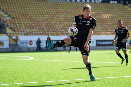 Kalmars Lars Saetra täcker inlägg