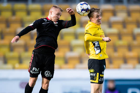 Kalmars Sebastian Ring och Elfsborgs Jeppe Møldrup Okkels