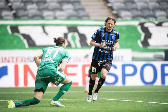 Sirius målvakt David Mitov Nilsson och Tim Björkström