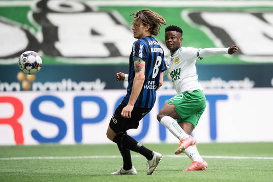 Hammarbys Akinkunmi Amoo och Sirius Tim Björkström