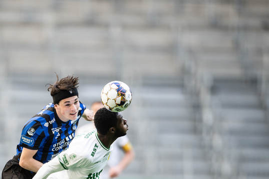 Sirius Jamie Roche och Hammarbys Loué Bayere Junior
