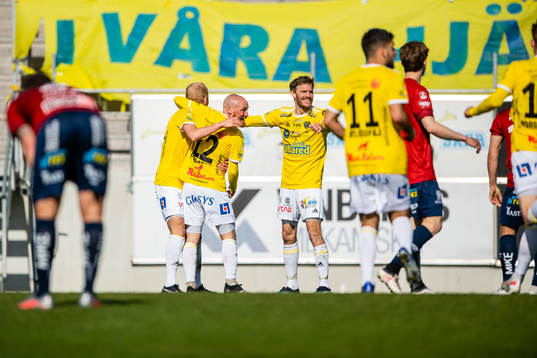 Falkenbergs Christoffer Carlsson jublar