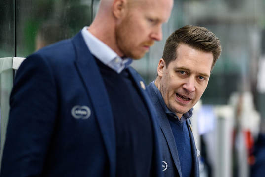 Växjös tränare Sam Hallam