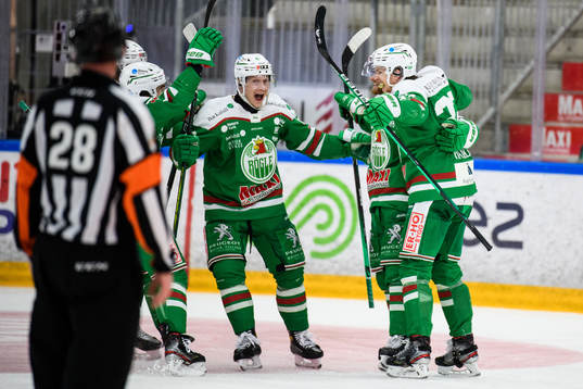 Rögles Olli Palola jublar