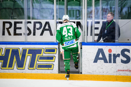 Rögles Olli Palola åker till utvisningsbåset