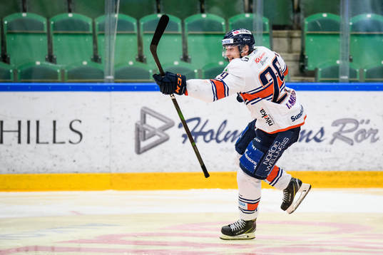 Växjös Pontus Holmberg jublar