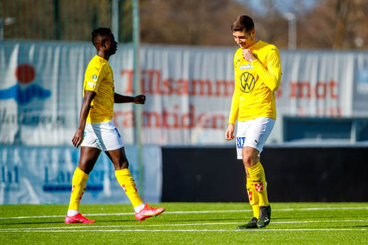 Jönköpings Eric Johana Omondi och Marko Nikolic deppar