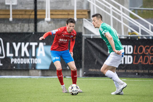 Helsingborgs Max Svensson och Brages Leonard Pllana